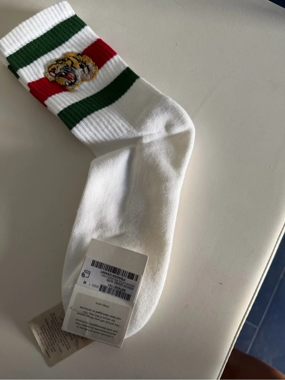 Gucci White Crew Socks with Green and Red Stripes and Tiger Patch